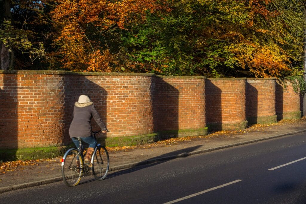 wavy brick walls in rural England built in a serpentine shape