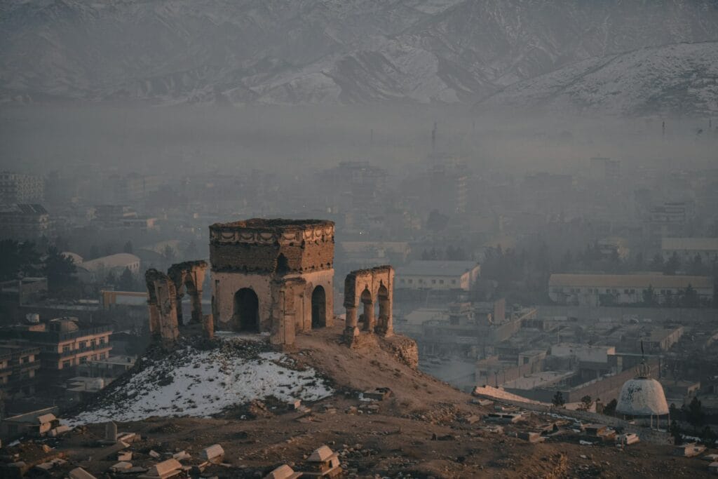 Rahamat and Mini story handprint friendship Tagore Kabuliwala